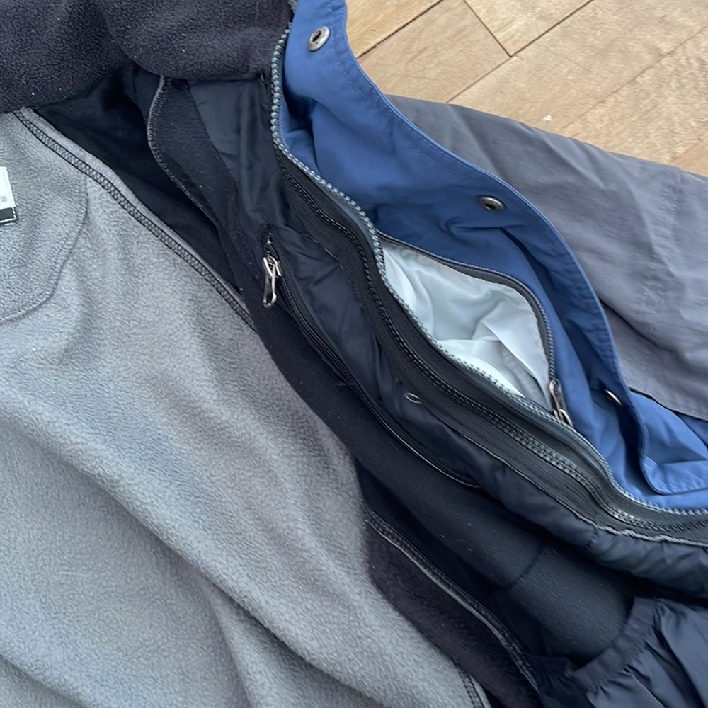 Men’s Columbia Dual Layered Jacket - Picture 5 of 6